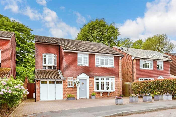 4 Bedroom Detached House For Sale In Weird Wood, New Barn, Longfield, Kent, DA3