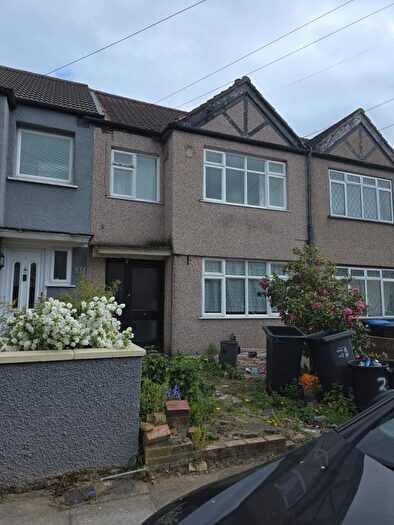 3 Bedroom Terraced House For Sale In Mitcham, CR4