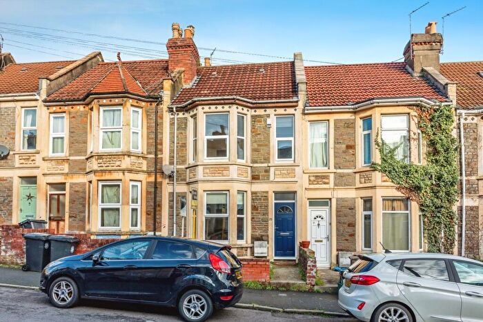 4 Bedroom Terraced House For Sale In Douglas Road, Horfield, Bristol, BS7