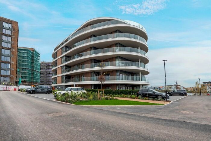 2 Bedroom Flat To Rent In Flagstaff Road, Flagstaff Road, Reading, RG2