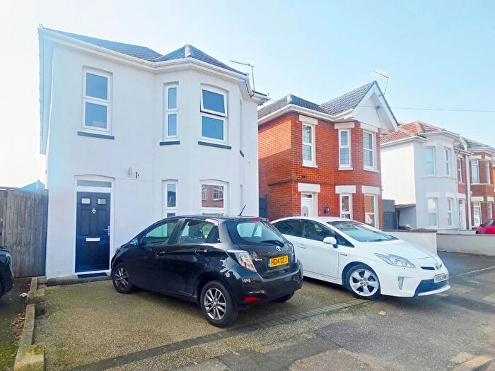 4 Bedroom Detached House For Sale In Shelbourne Road, Bournemouth, Dorset, BH8