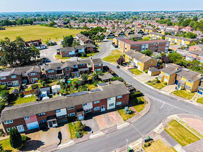 5 Bedroom Terraced House For Sale In Larch Grove, Witham, CM8