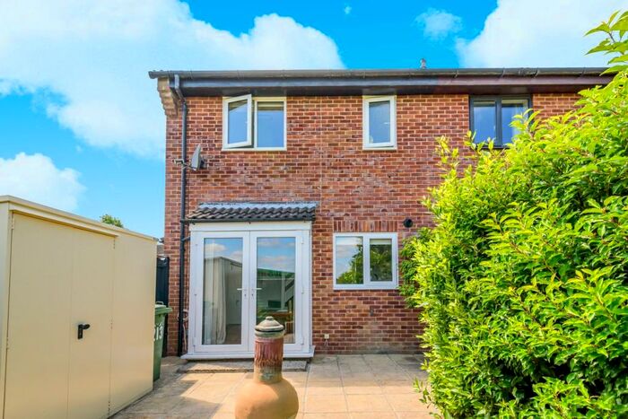 1 Bedroom End Of Terrace House For Sale In Strode Road, Street, BA16