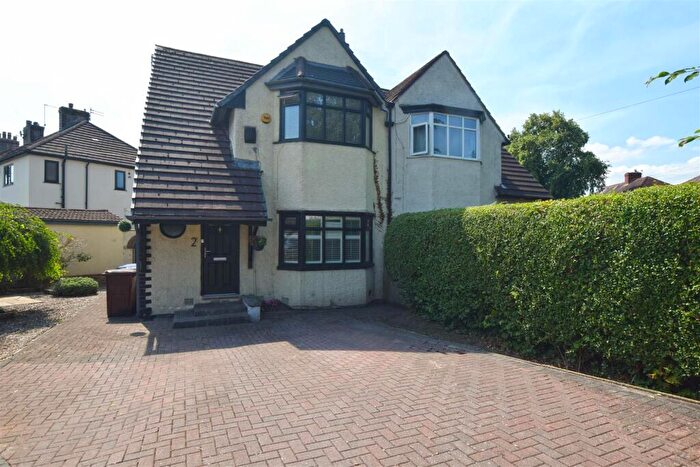 3 Bedroom Semi Detached House For Sale In Uplands, Middleton, Manchester, M24