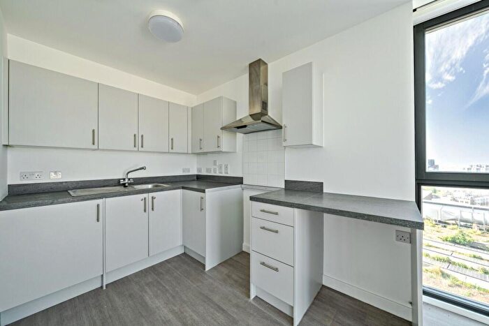 2 Bedroom Flat To Rent In Cambridge Road, Barking, IG11