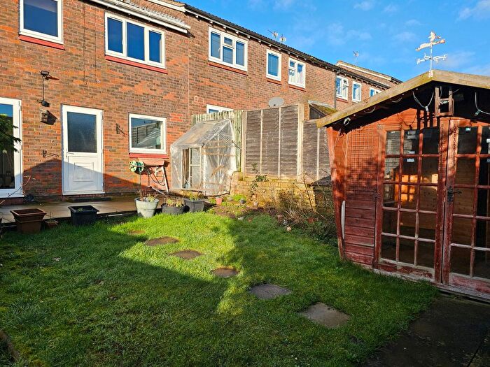 3 Bedroom End Of Terrace House For Sale In Owen Walk, Stafford, Staffordshire, ST17