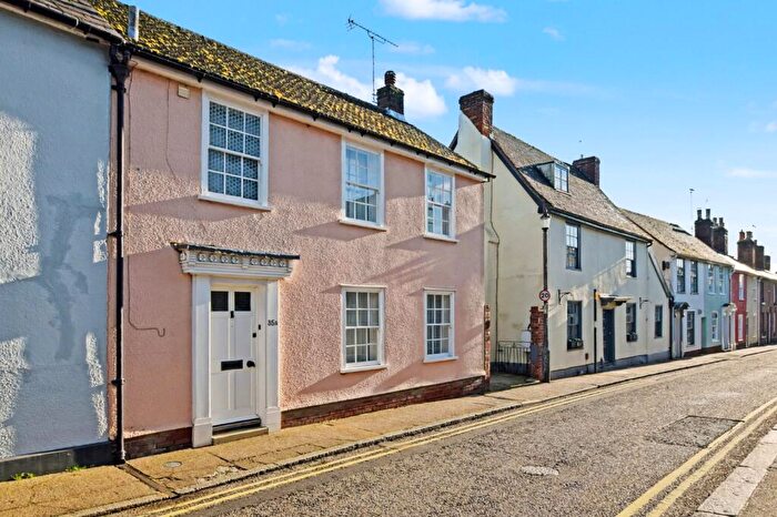 2 Bedroom End Of Terrace House For Sale In Bury St. Edmunds, Suffolk, IP33