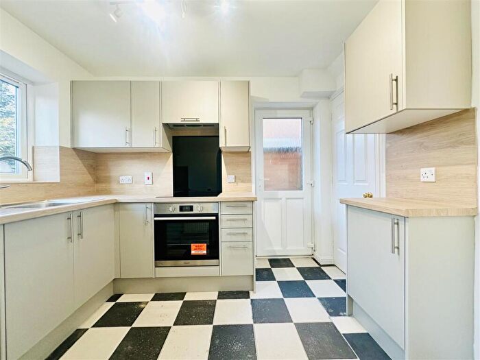 3 Bedroom House To Rent In Syon Park Close, West Bridgford, NG2