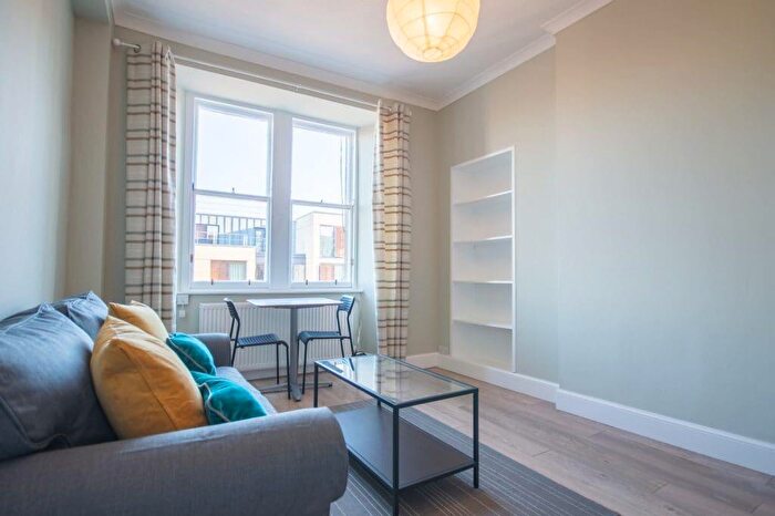 1 Bedroom Flat To Rent In Lt St Leonards Street, Edinburgh, EH8