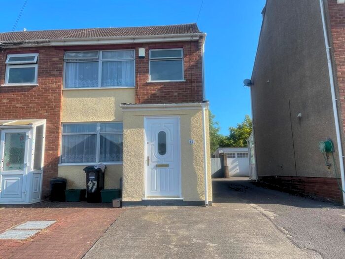 3 Bedroom Terraced House To Rent In Fenshurst Gardens, Long Ashton, Bristol, BS41