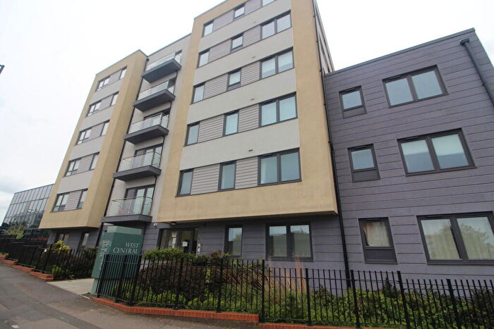 1 Bedroom Apartment To Rent In Flat, A Stoke Road, SL2