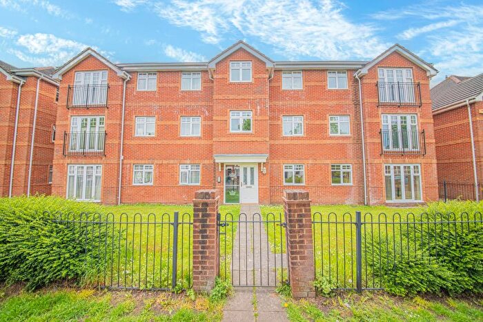 2 Bedroom Flat For Sale In Benny Hill Close, Eastleigh, SO50
