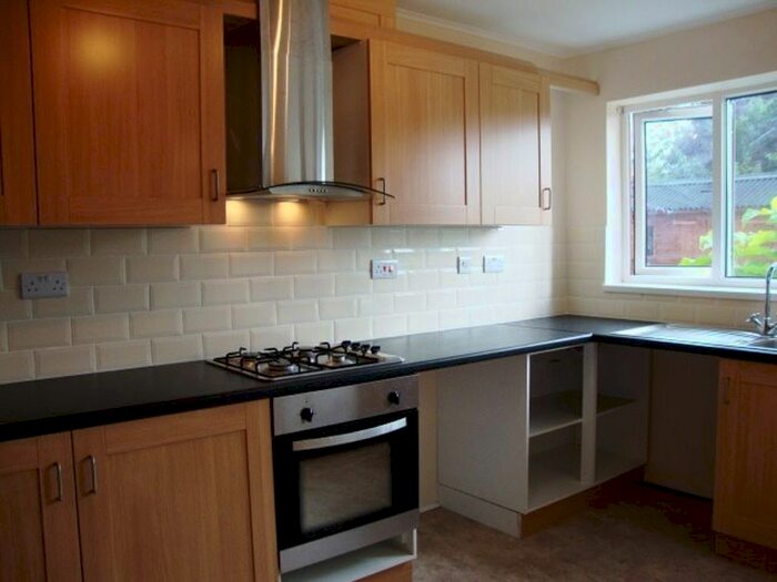 4 Bedroom Terraced House To Rent In Maple Avenue, Chepstow, NP16