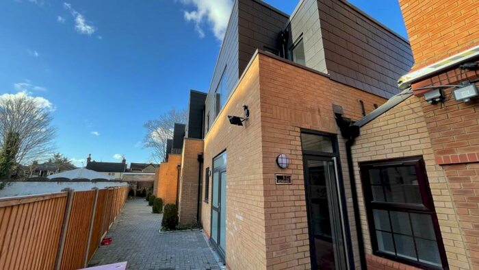 1 Bedroom Apartment To Rent In - The Grove, Slough, SL1