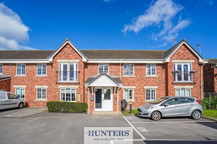 2 Bedroom Flat For Sale In Moat Way, Brayton, Selby, YO8