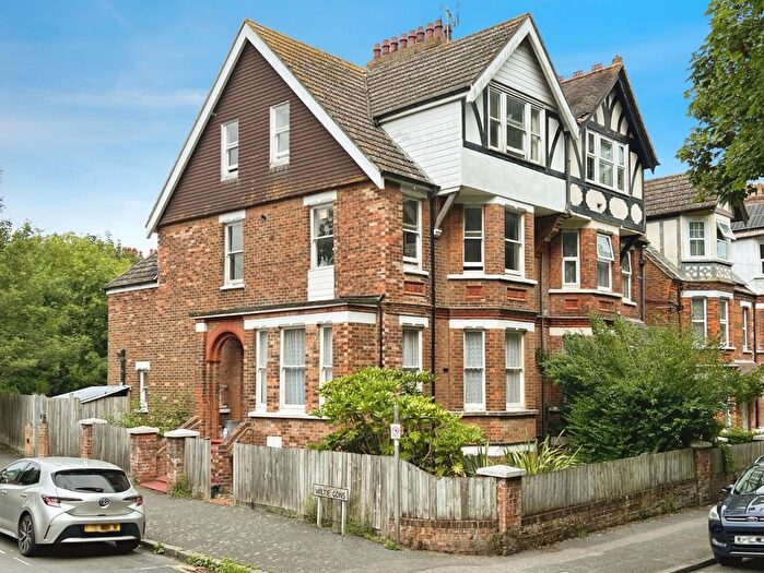 3 Bedroom Maisonette For Sale In Broadmead Road Folkestone, CT19