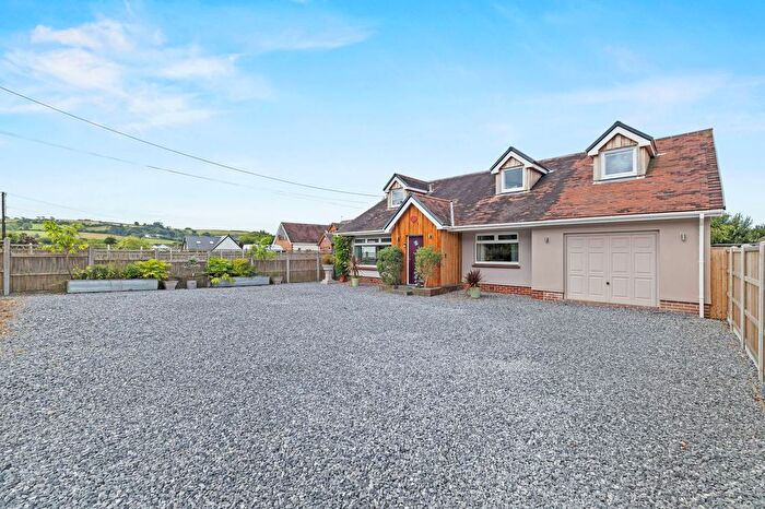 4 Bedroom Detached House For Sale In Yr Ynys, Llanmorlais, Swansea, SA4