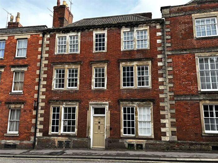 5 Bedroom Terraced House For Sale In Long Street, Devizes, Wiltshire, SN10