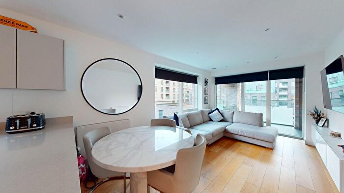 1 Bedroom Flat To Rent In Trathen Square, London, SE10