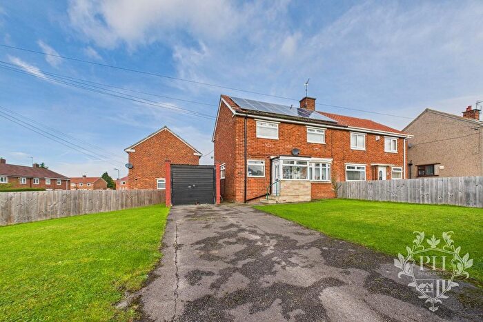 3 Bedroom Semi Detached House For Sale In Evesham Road, Middlesbrough, TS3