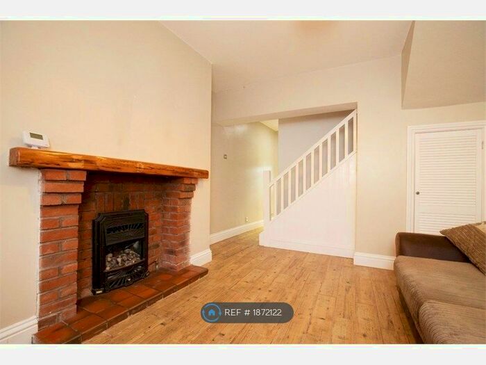 2 Bedroom Terraced House To Rent In Buxton Road, High Lane, Stockport, SK6