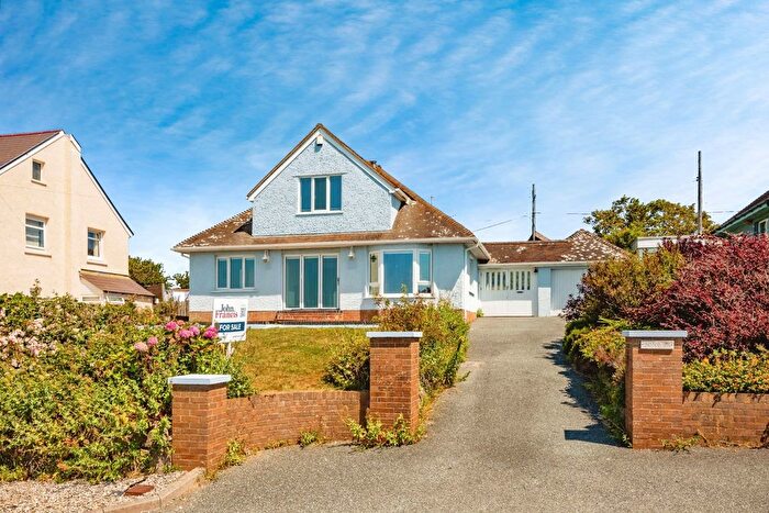 4 Bedroom Bungalow For Sale In Gwbert, Cardigan, Ceredigion, SA43