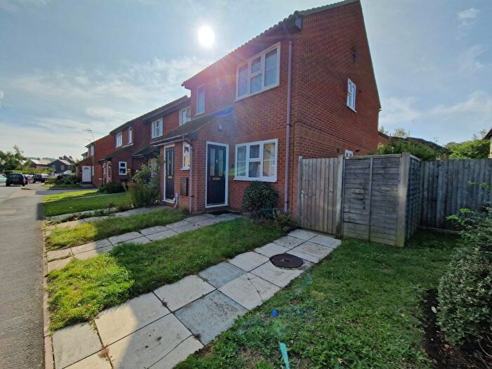 1 Bedroom Apartment To Rent In Elizabeth Road, Godalming, Surrey, GU7
