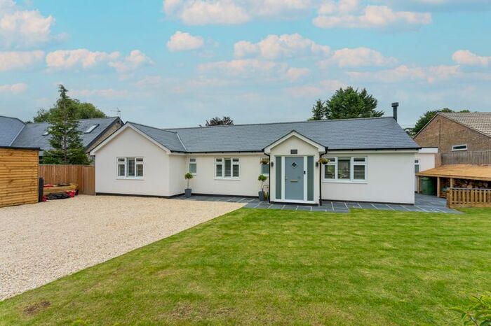 4 Bedroom Detached Bungalow For Sale In Stream Road, Upton, Didcot, OX11