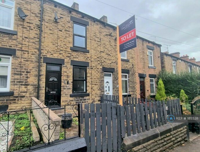 3 Bedroom Terraced House To Rent In Doncaster Road, Barnsley, S70