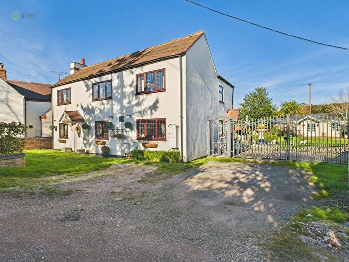 3 Bedroom Cottage For Sale In Ash Lane, No Mans Heath, B79