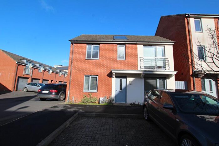 3 Bedroom Detached House To Rent In Home Leas Close - Cheswick Village, BS16