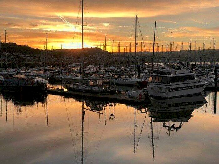 4 Bedroom House To Rent In Conwy Marina, LL32