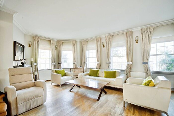 3 Bedroom Terraced House For Sale In Squires Mount, Hampstead, London, NW3