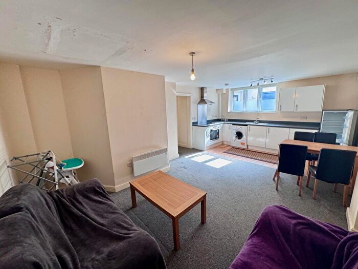 2 Bedroom Apartment To Rent In Kingswood House, Sherwood Rise, NG5