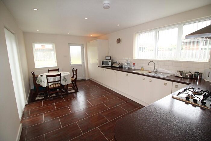 2 Bedroom Bungalow To Rent In Martins Road, Bedworth, Warwickshire, CV12