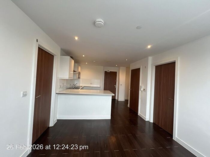 2 Bedroom Flat To Rent In Wellesley Road, Sutton, SM2