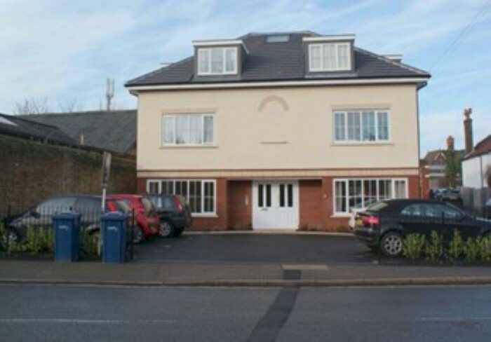 2 Bedroom Apartment To Rent In Summers Road, Godalming, Surrey, GU7