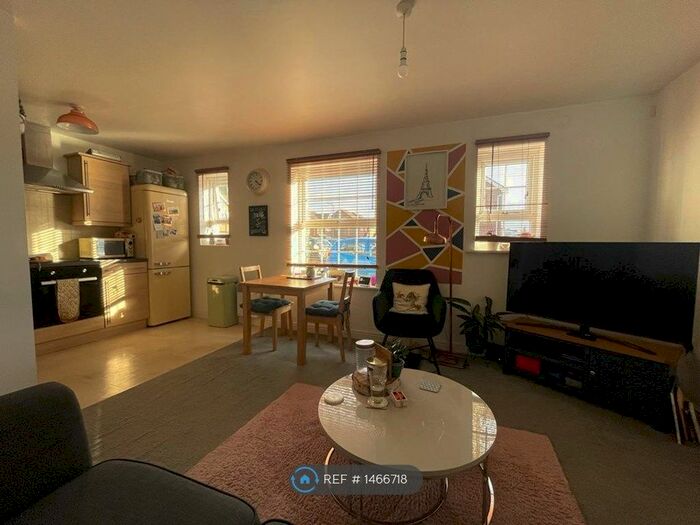 1 Bedroom Flat To Rent In Teachers House, Bexhill-On-Sea, TN39