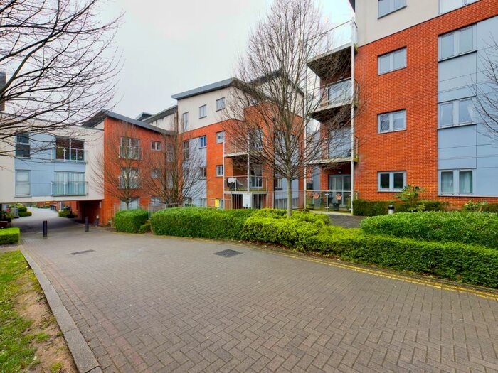 1 Bedroom Apartment To Rent In Roma House, Charrington Place, St. Albans, Hertfordshire, AL1
