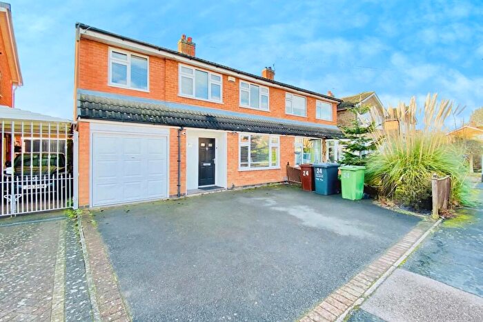 4 Bedroom Semi-Detached House For Sale In Oriel Drive, Syston, LE7