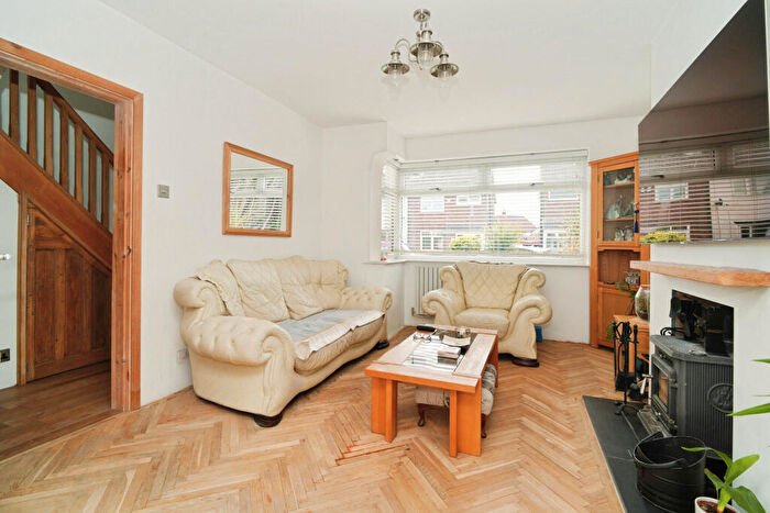 3 Bedroom Semi-Detached House For Sale In Hertford Drive, Manchester, M29