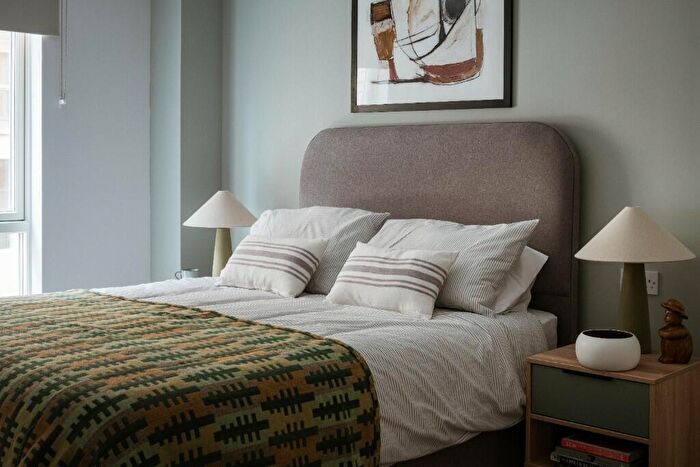 1 Bedroom Apartment To Rent In Lower Essex Street, Birmingham, B5