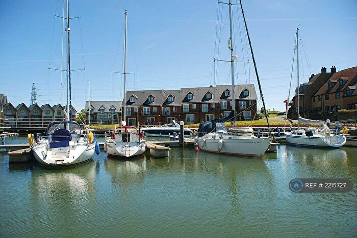 4 Bedroom Semi-Detached House To Rent In Kingfisher Way, Newport, PO30