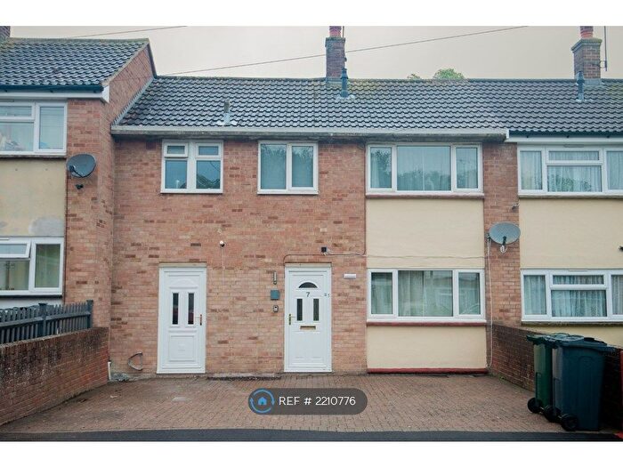 3 Bedroom Terraced House To Rent In Oak Tree Road, Ashford, TN23