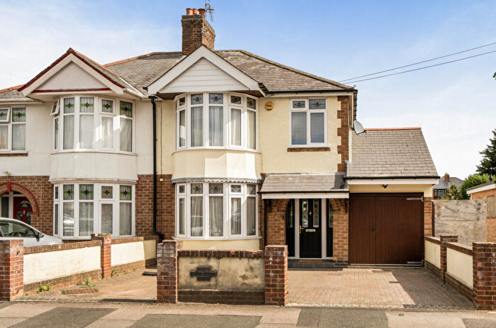 4 Bedroom Semi-Detached House For Sale In Fern Hill Road, Cowley, Oxford, OX4