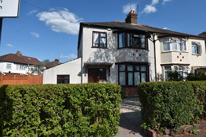 4 Bedroom Semi-Detached House For Sale In Durham Road, Harrow, HA1