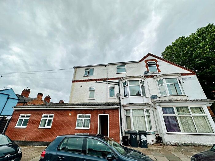 8 Bedroom Semi-Detached House To Rent In Wilberforce Road, Leicester, LE3