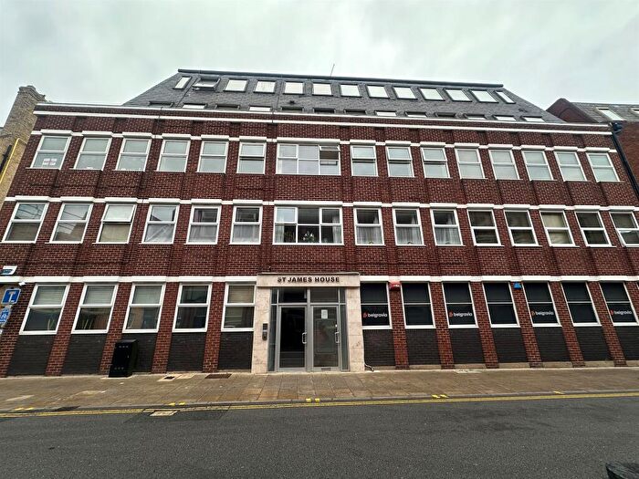 2 Bedroom Flat For Sale In Priestgate, Peterborough, PE1