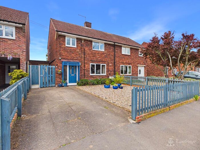 3 Bedroom Semi Detached House For Sale In Thirlwall Drive, Fordham, Ely, Cambridgeshire, CB7