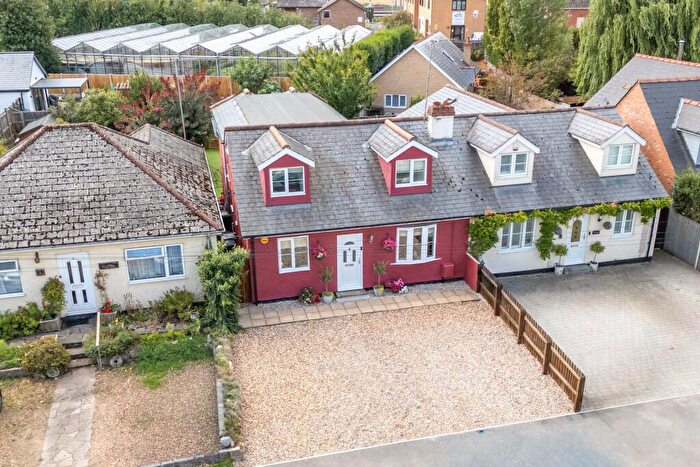 4 Bedroom Semi-Detached House For Sale In London Road, Great Chesterford, CB10